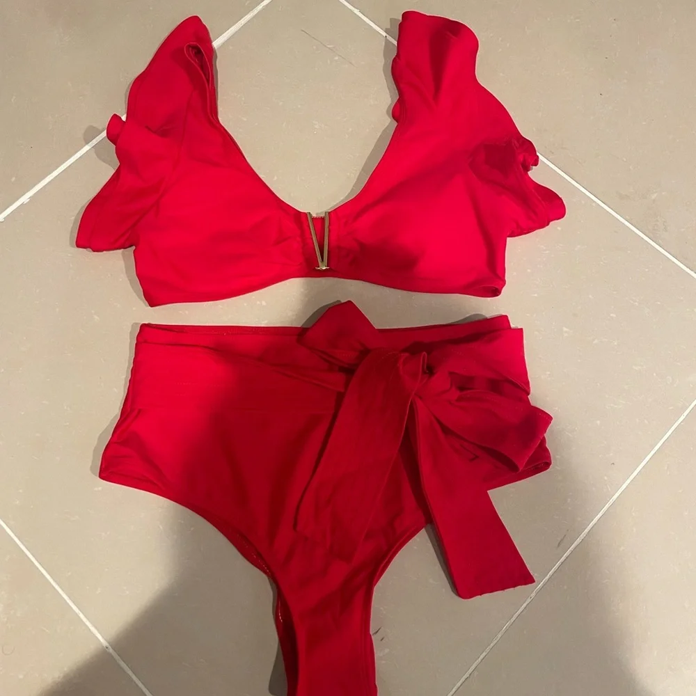Red‎ Bikini Set - Picture 4 of 4